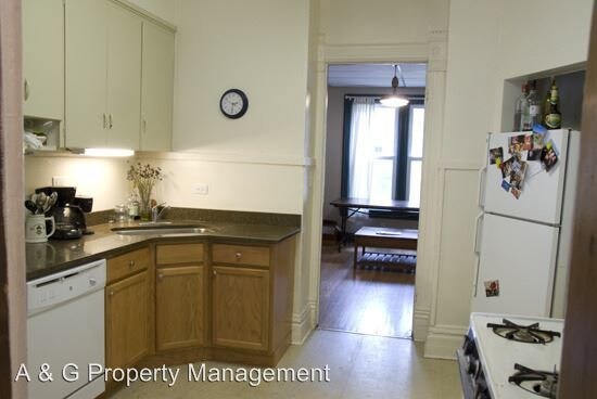 Building Photo - 2039 Maple Ave