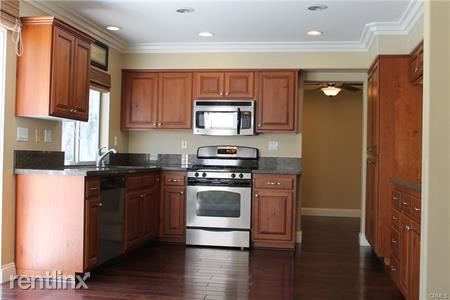 Foto del edificio - 4 br, 3 bath House - 15 Royalston