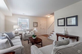 2BR, 1.5 BA 1,024sqft - Meadowbrook Apartments