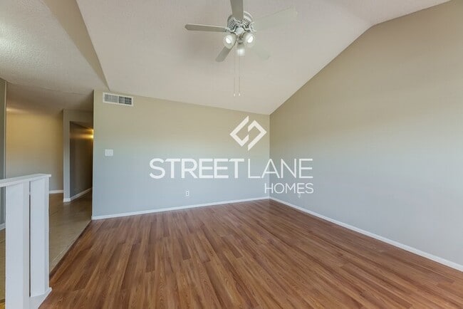 Building Photo - REDUCED!