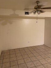 Building Photo - 708 Carol Lynn Dr