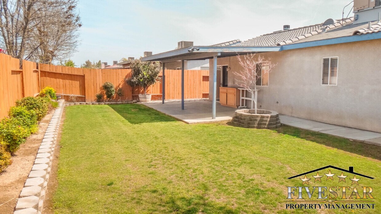 Building Photo - 5212 San Martin Dr