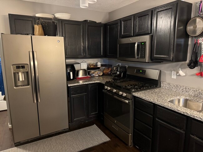 Kitchen - 4430 104th St