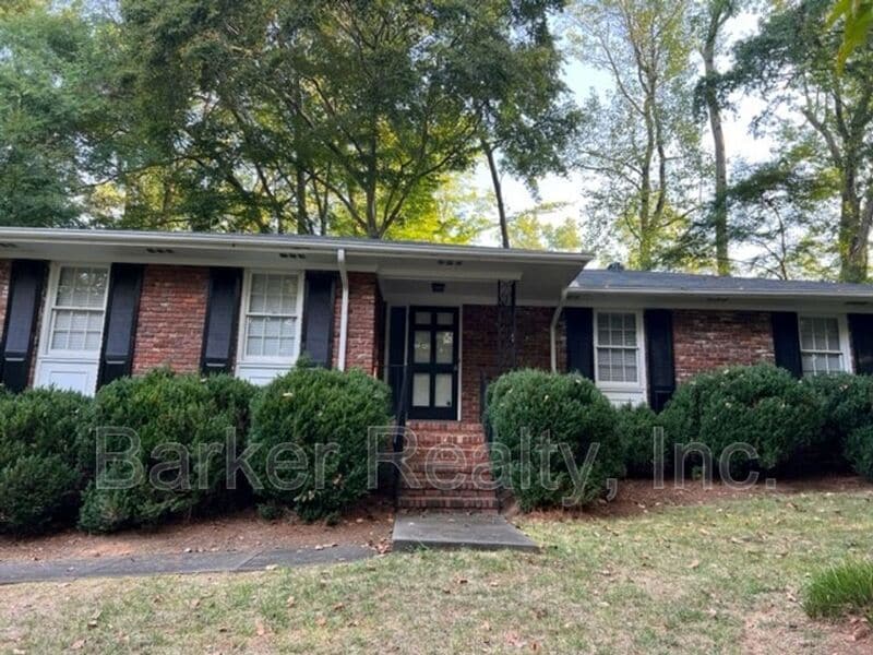Foto principal - 804 Burke St