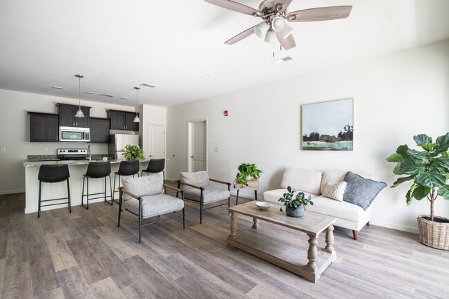 Building Photo - Riverside Foundry Apartments