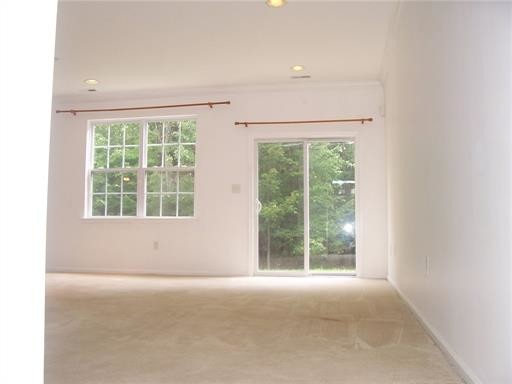 Building Photo - 73 Heath Ct