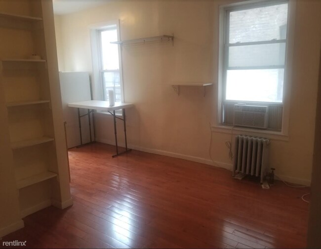 Foto del edificio - 2 br, 1 bath  - 1389 Saint Johns Pl