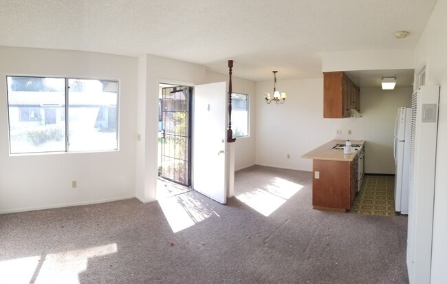 Building Photo - 1 bed 1 bath single level Condo in Los Osos!