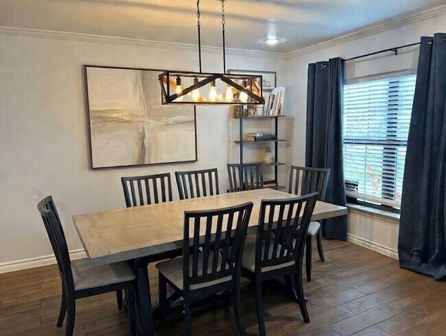 Foto del edificio - 221 Hyta St