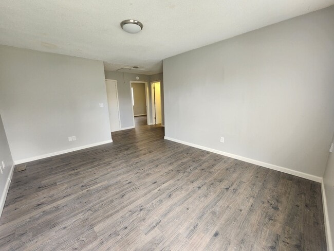 Building Photo - 20 Rossfield Cv