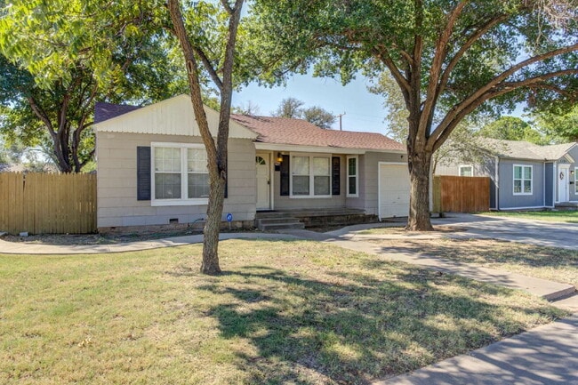 Building Photo - 3 Bedroom in Tech Terrace with Bonus space!