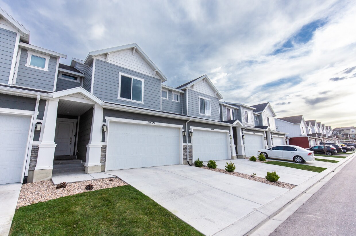 Foto principal - 3569 Grassland Dr