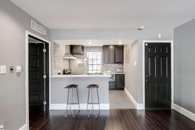Foto del edificio - 3401 Timmons Ln