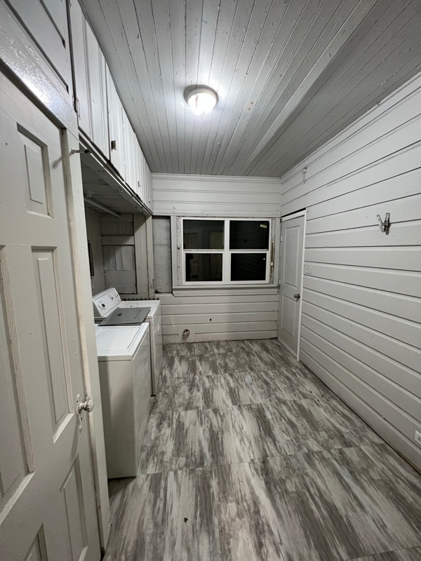 Building Photo - 118 Broadbent Ave