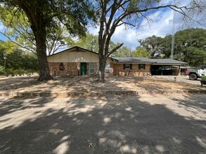 Building Photo - 711 Co Rd 4413