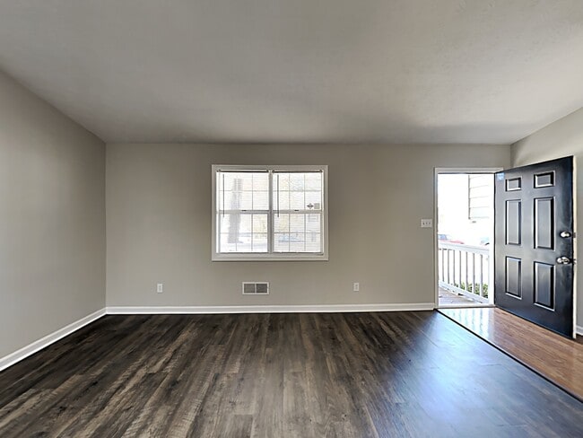 Foto del edificio - 624 Pennybrook Ln