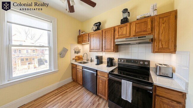 Foto del edificio - 36 Allston St