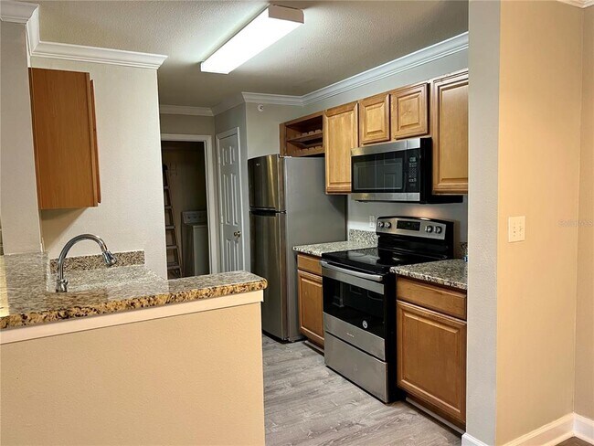 Building Photo - 18448 Bridle Club Dr