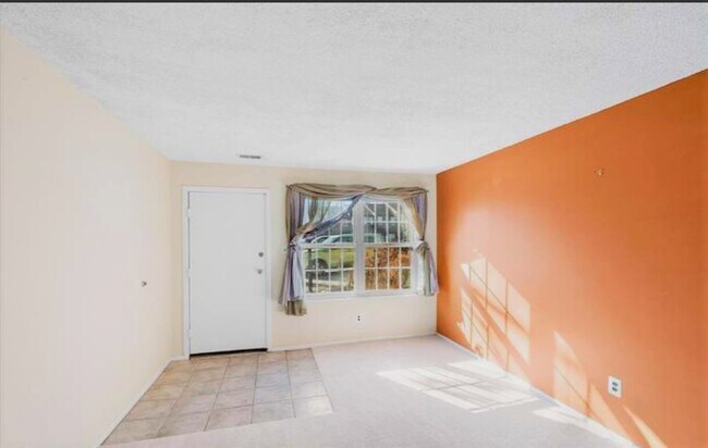 Fotografía del edificio - 68 Park Vallei Ln