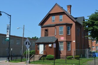 Building Photo - 1-3 Webster St