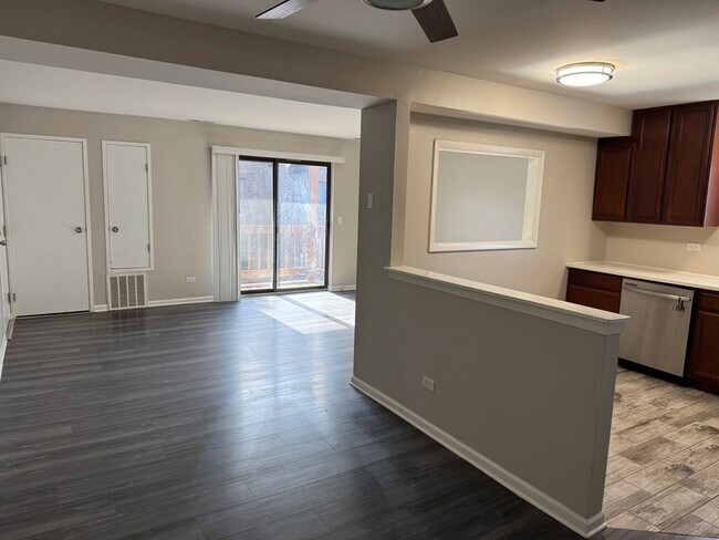 Foto del edificio - 2220 Abbeywood Dr