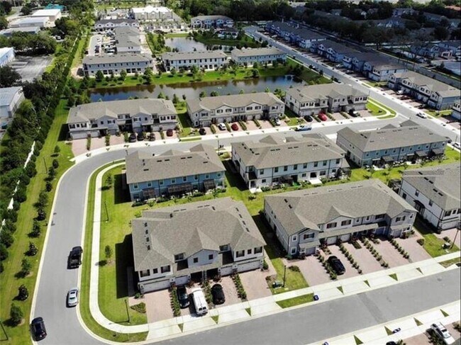 Foto del edificio - 294 Cedar Bark Ln