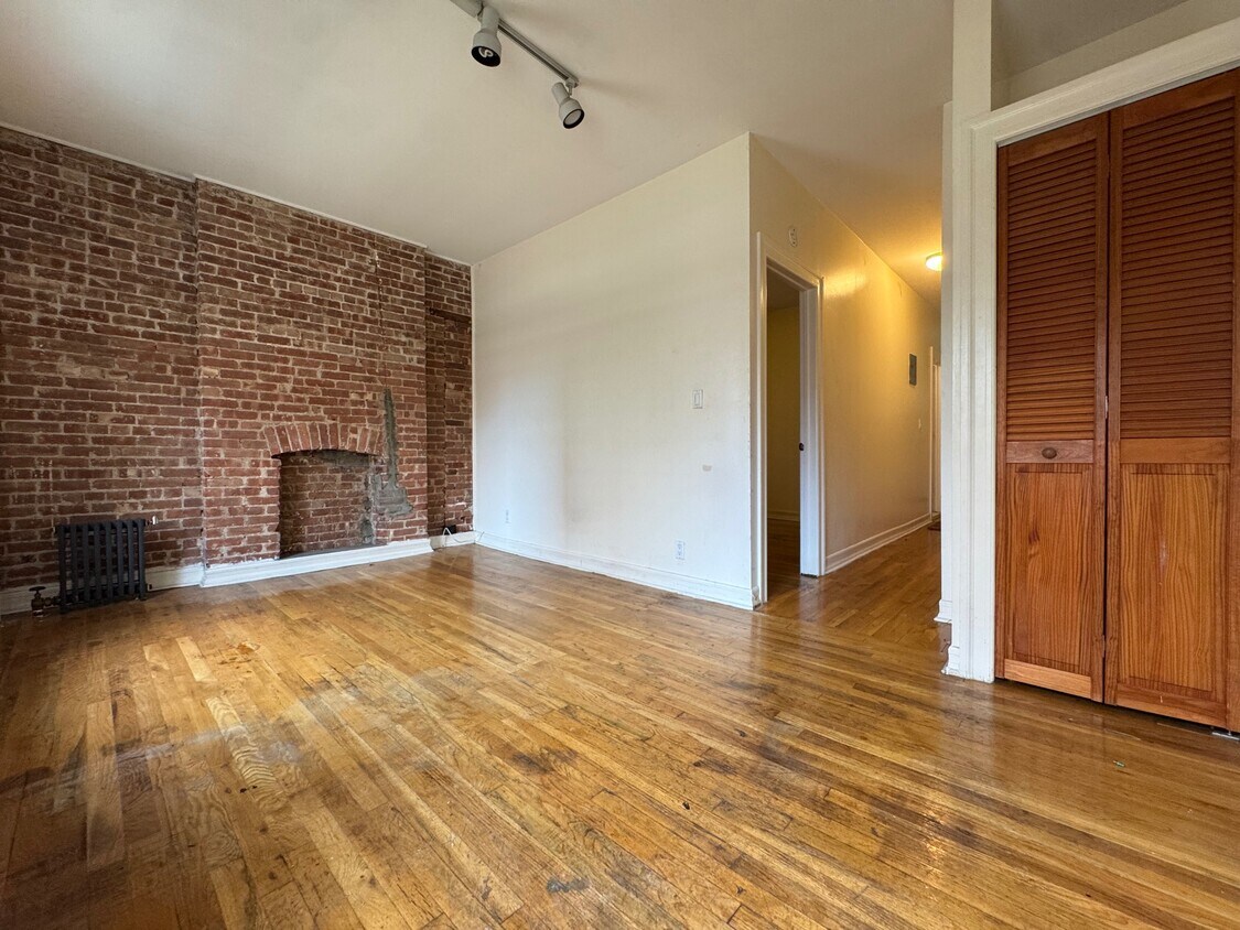 Foto principal - 3135 Broadway