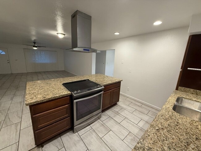 Foto del edificio - N 58th Dr