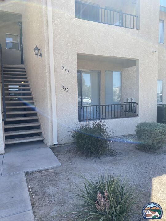 Foto del edificio - 1200 Rodeo Dr