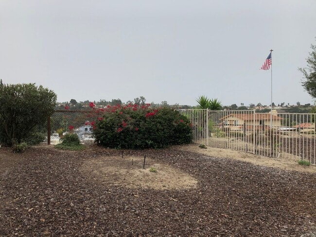 Building Photo - Beautiful Bonita Home, 4 Bedrooms, 2.5 Baths, 3 Car Garage, Pool!