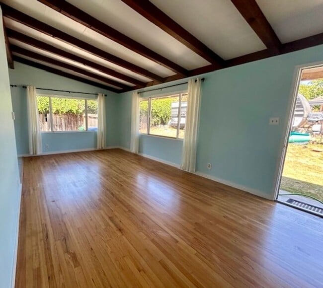 Building Photo - 4576 Auhay Dr