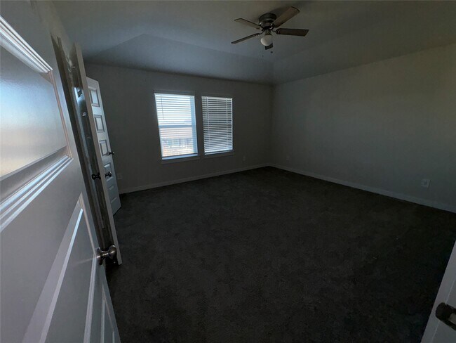 Building Photo - 16628 Sterling Clf St