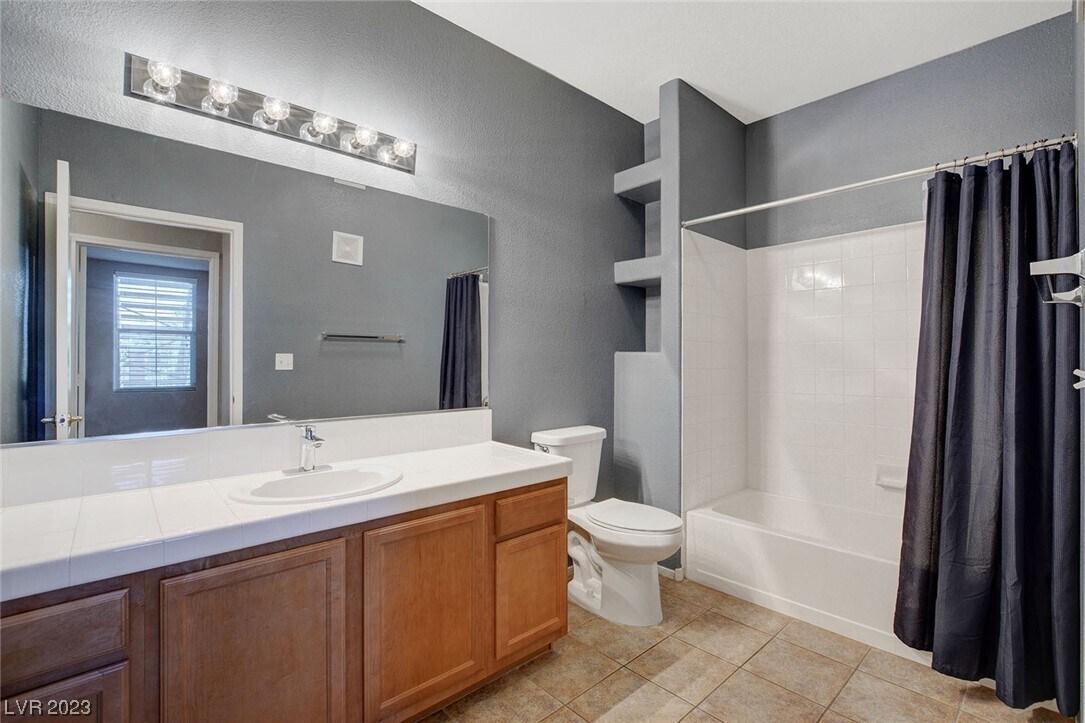 Foto principal - 2325 Windmill Pkwy