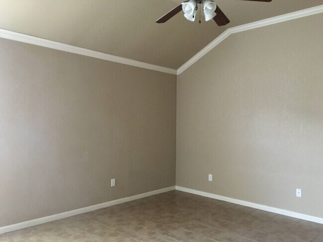 Building Photo - 1111 Powder River Dr