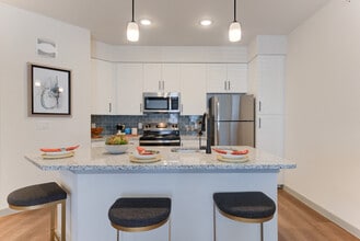Building Photo - Durrington Ridge