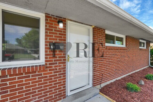 Foto del edificio - 7025 Retton Rd