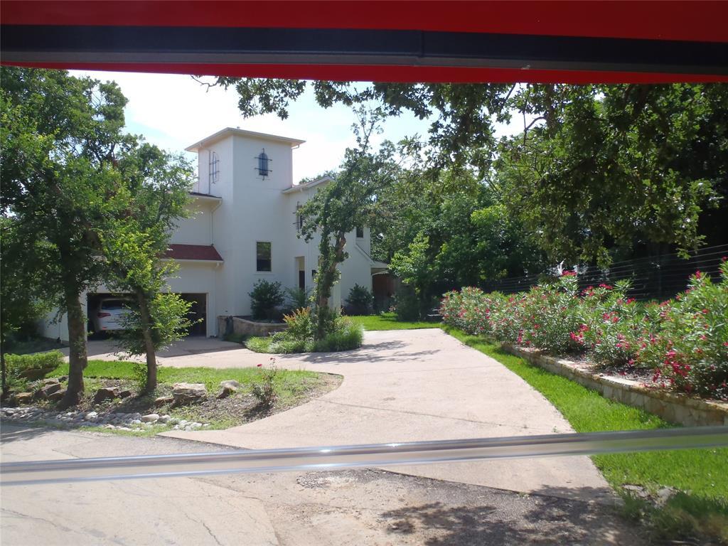 2441 Lakeshore Dr, Grapevine, TX 76051 House for Rent in Grapevine