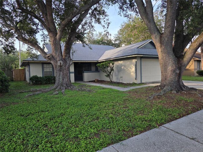 Foto del edificio - 2010 Branch Tree Ln