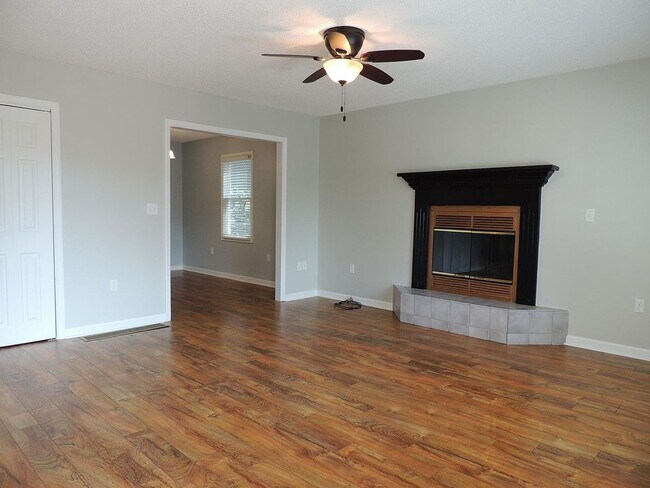 Foto del edificio - 19 Ashwood Dr