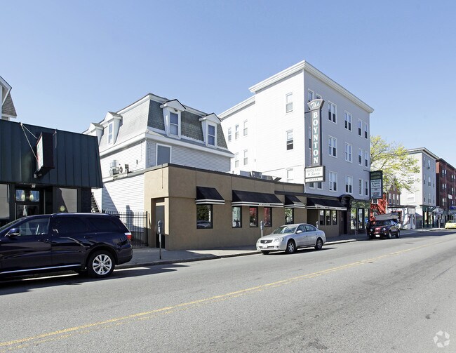 121 Highland St, Worcester, MA 01609 Apartments Worcester, MA