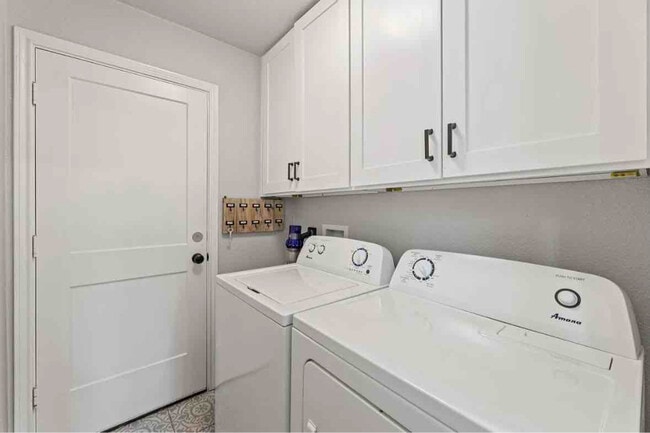 Photo - 8329 Van Pelt Dr Apartment