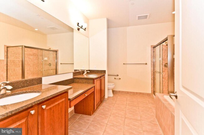 Foto del edificio - 12800 Libertys Delight Dr