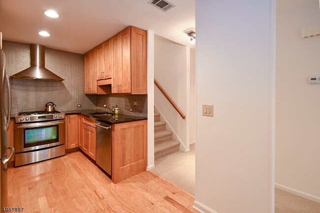 Building Photo - 141 Terrace Dr