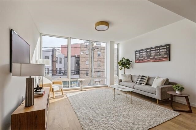 Foto del edificio - 139 Brunswick St