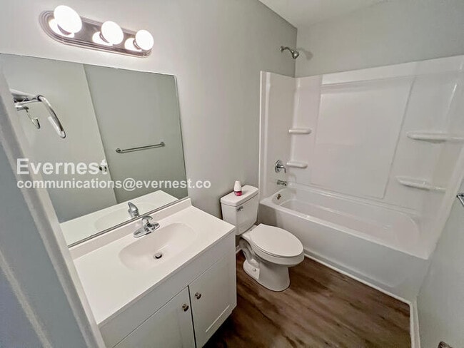 Foto del edificio - 19220 E 5th St Ct N