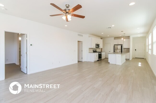 Building Photo - 3755 E Sandoval Dr