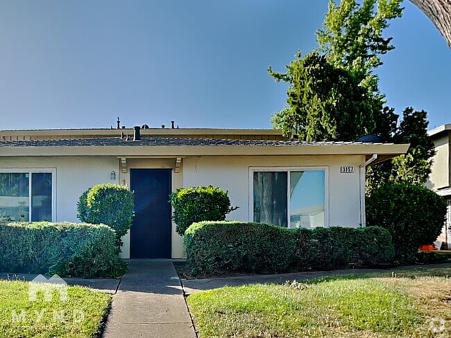 Building Photo - 3157 Occidental Dr