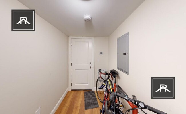 Building Photo - 3 bedroom in Cambridge MA 02141