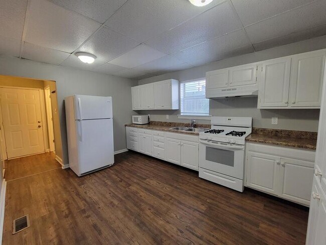 Foto del edificio - 2276 Blendon Pl