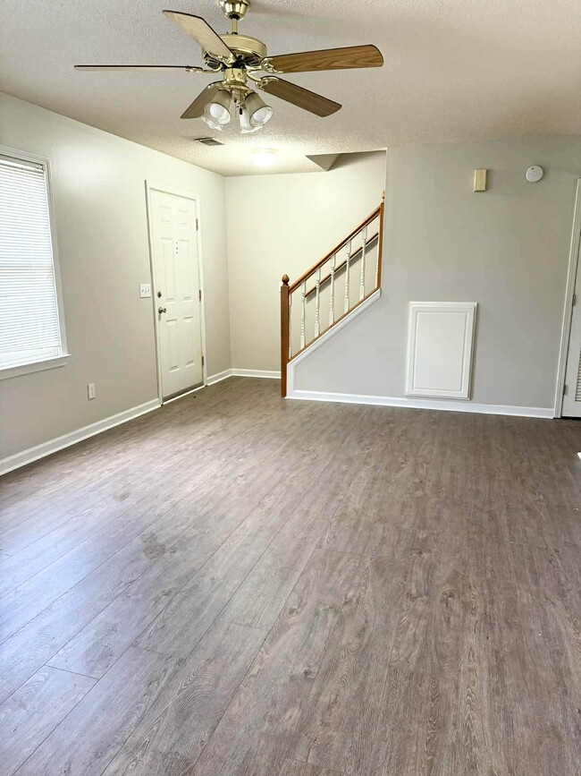 Building Photo - 1328 Grayson Valley Pkwy